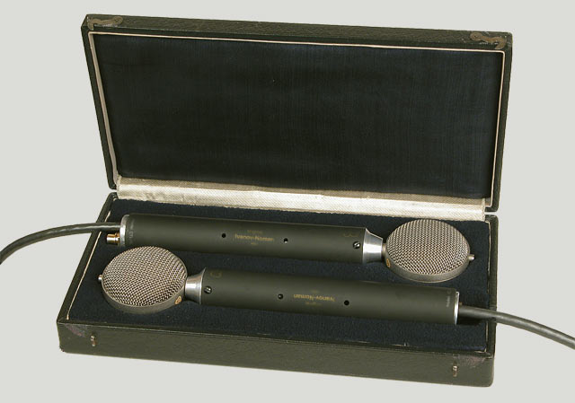 Case with CTL-15 Mics